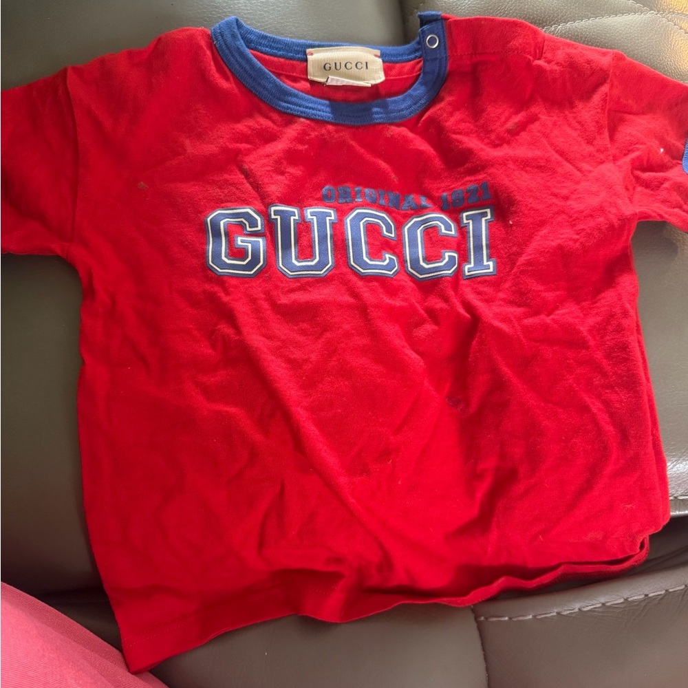 Gucci Kids Red Tee with Blue Trim and Logo 12/18M